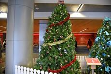 Canadiana Christmas Tree