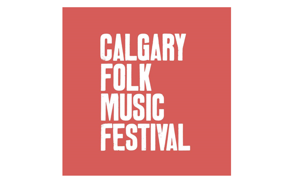 Folk Fest musician Stormy Rondo peforming on the Link
