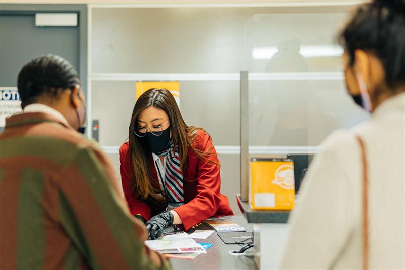 YYC continues to require masking in-terminal